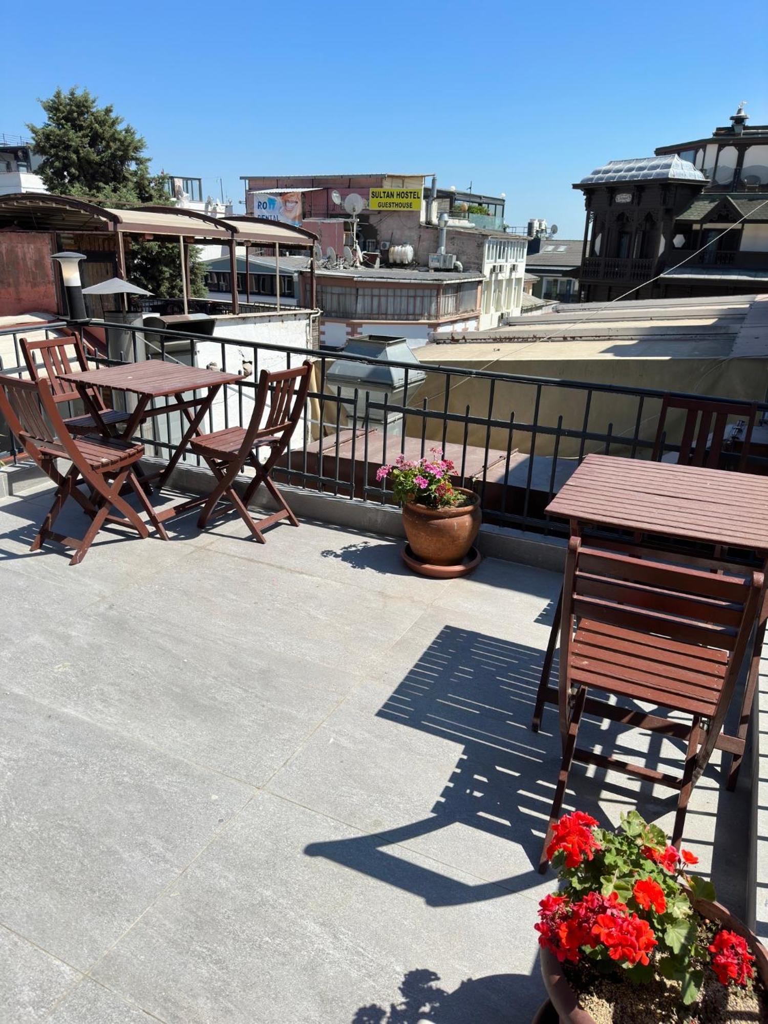 Terrace Guesthouse Istanbul Exterior foto